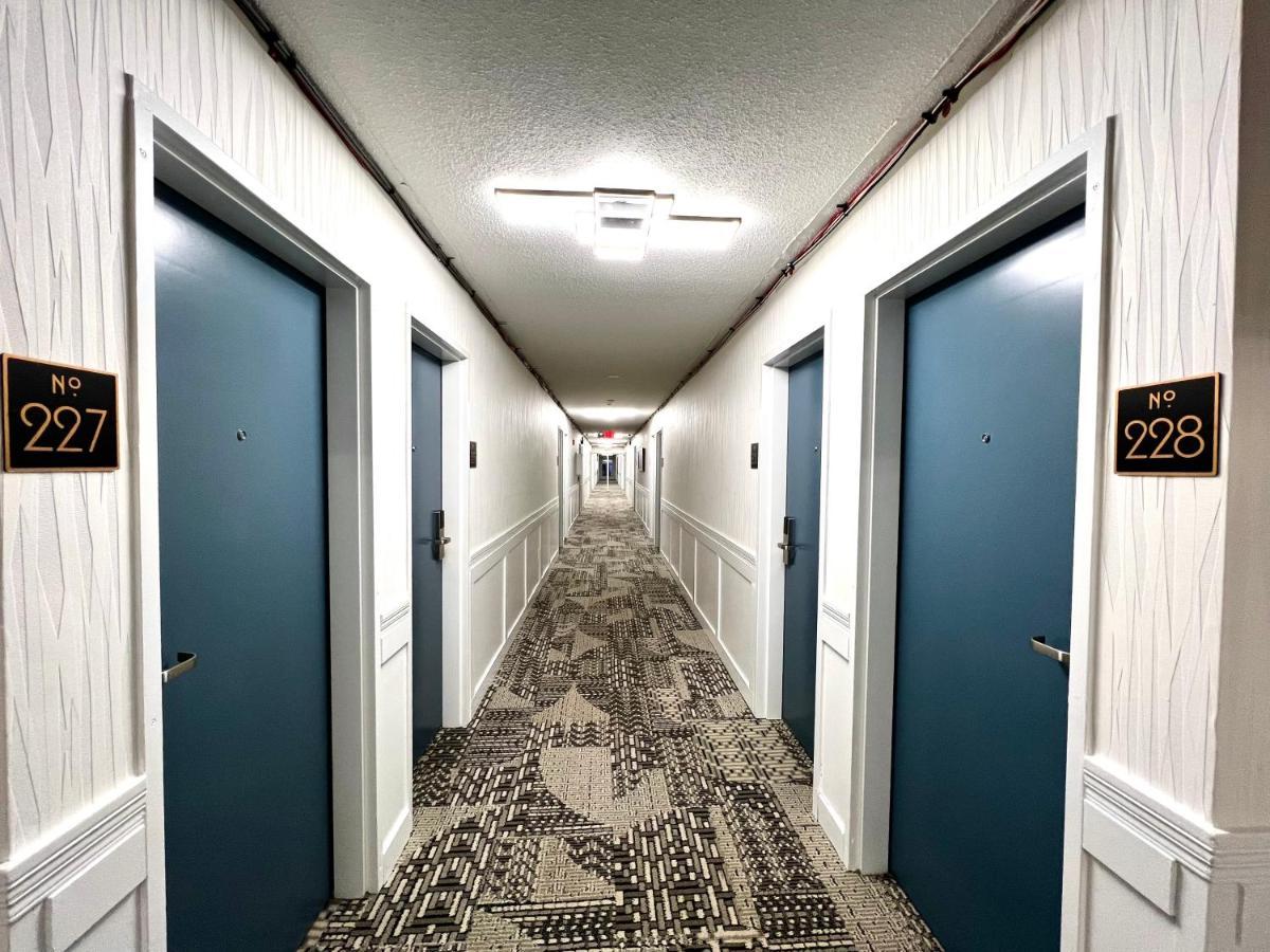 Hotel The Vic, Ascend Collection